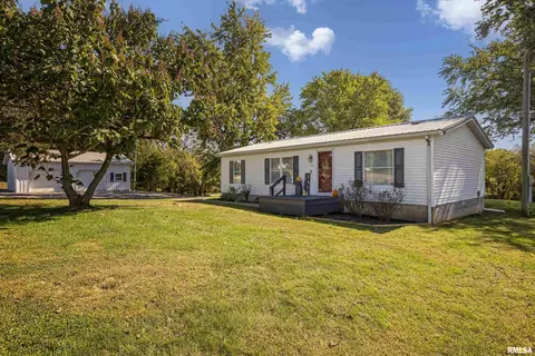 20075 New Ohio Coal Rd, Pittsburg, IL 62974
