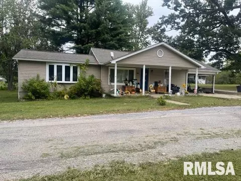 110 E Oak St, Creal Springs, IL 62922