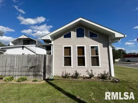 1201 Grand Ave, Johnston City, IL 62951