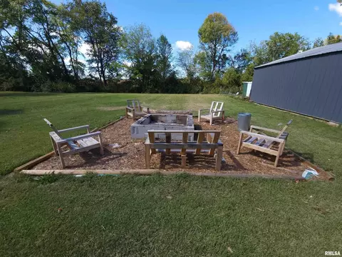 810 Karel Park Rd, Eldorado, IL 62930 photo 7