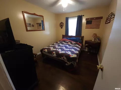 810 Karel Park Rd, Eldorado, IL 62930 photo 19
