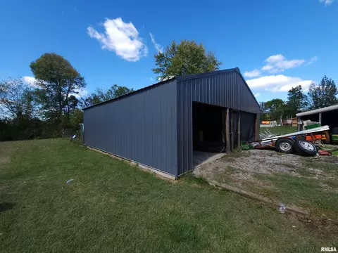 810 Karel Park Rd, Eldorado, IL 62930 photo 6