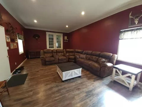 810 Karel Park Rd, Eldorado, IL 62930 photo 14
