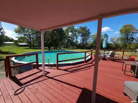 810 Karel Park Rd, Eldorado, IL 62930 photo 5
