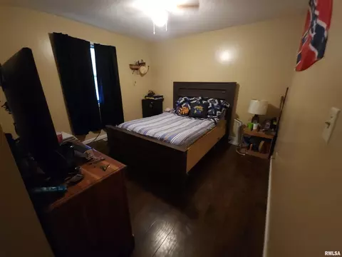810 Karel Park Rd, Eldorado, IL 62930 photo 21