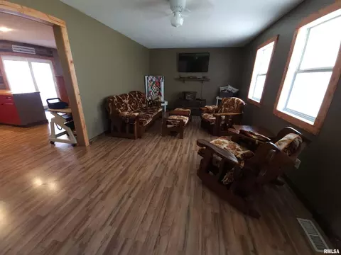 810 Karel Park Rd, Eldorado, IL 62930 photo 15