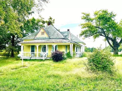 5707 Illinois Highway 15, Woodlawn, IL 62898