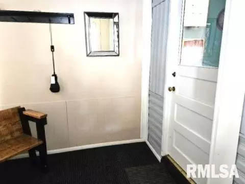 108 Juneberry Dr, Flora, IL 62839 photo 5