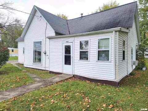 120 Tanner St, Louisville, IL 62858