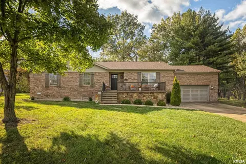 1502 Bryan Dr, Marion, IL 62959 photo 2