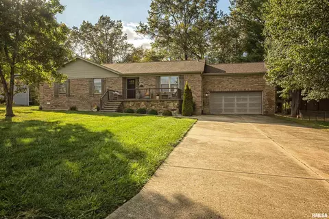 1502 Bryan Dr, Marion, IL 62959