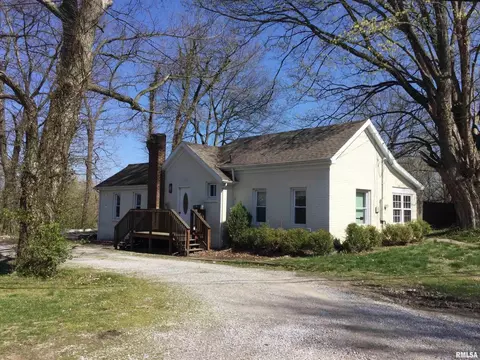 504 Spring St, Anna, IL 62906
