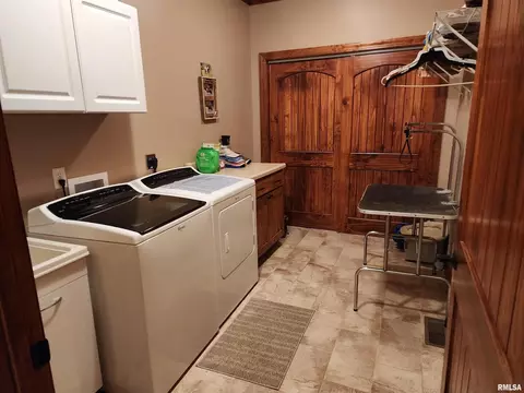 215 Ozark Rd, Simpson, IL 62985 photo 33