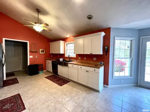 500 Insignia Dr, Herrin, IL 62948 photo 57