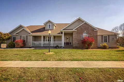 500 Insignia Dr, Herrin, IL 62948 photo 2