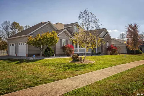 500 Insignia Dr, Herrin, IL 62948 photo 3