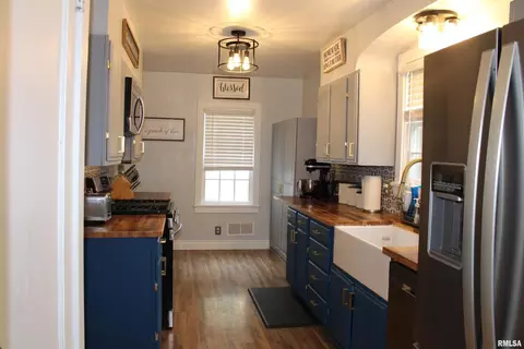 408 Thomas Ave, Iuka, IL 62849 photo 9