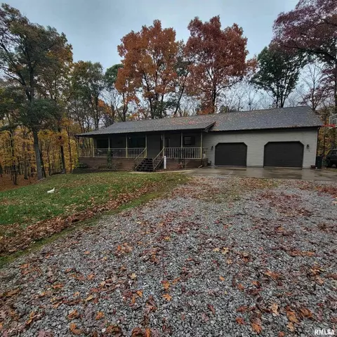 13240 E Smith Rd, Mount Vernon, IL 62864