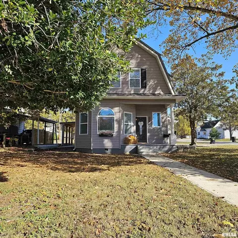228 S Karber St, Ridgway, IL 62979