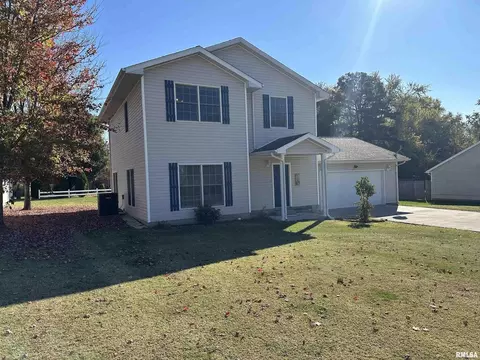 1055 Kira Ct, Carbondale, IL 62901