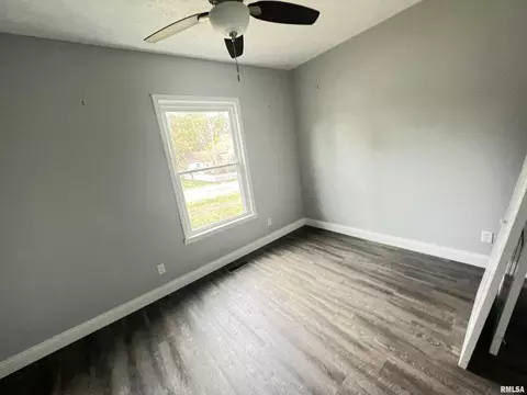 520 S 19th St, Herrin, IL 62948 photo 12
