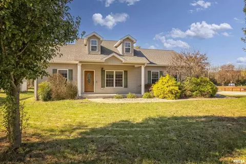 115 Townhouse Dr, Carterville, IL 62918