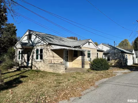 901 N Oakland Ave, Carbondale, IL 62901