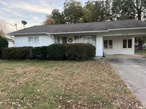 404 W 4th St, Benton, IL 62812
