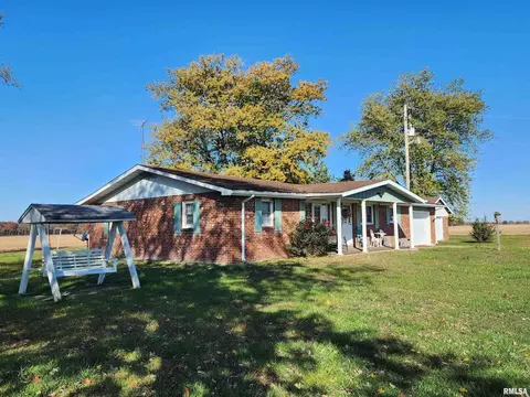 5021 Snapdragon Rd, Coulterville, IL 62237