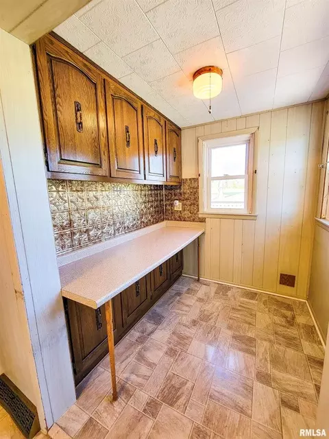 8433 Old Highway 50, Flora, IL 62839 photo 22