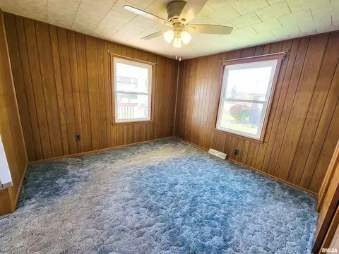 8433 Old Highway 50, Flora, IL 62839 photo 24