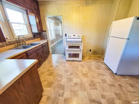 8433 Old Highway 50, Flora, IL 62839 photo 18