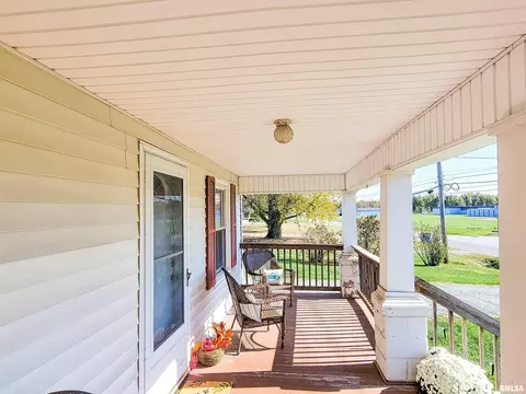 8433 Old Highway 50, Flora, IL 62839 photo 7