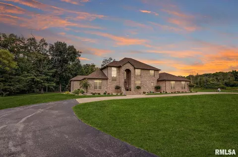 15845 N Stone Ln, Mount Vernon, IL 62864