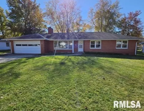 11 Hillcrest Ave, Mount Vernon, IL 62864