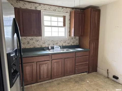804 S 12th St, Herrin, IL 62948 photo 11