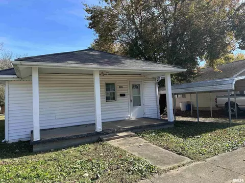 804 S 12th St, Herrin, IL 62948 photo 4