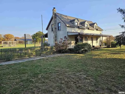 16032 N Angling Ln, Mount Vernon, IL 62864
