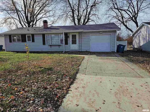 45 W Crownview, Mount Vernon, IL 62864