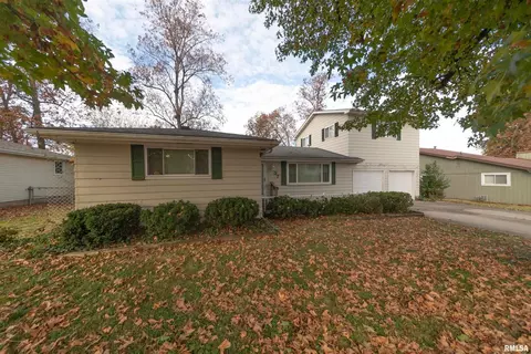 37 W Crownview, Mount Vernon, IL 62864