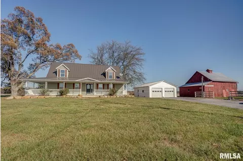 16233 Oakdale Blacktop Rd, Nashville, IL 62263