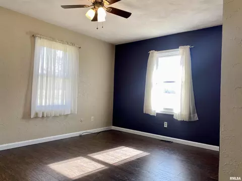 136 Greenview Rd, Centralia, IL 62801 photo 10
