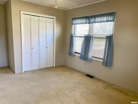 136 Greenview Rd, Centralia, IL 62801 photo 12