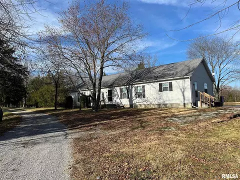 2016 S Route 37 Hwy, Marion, IL 62959