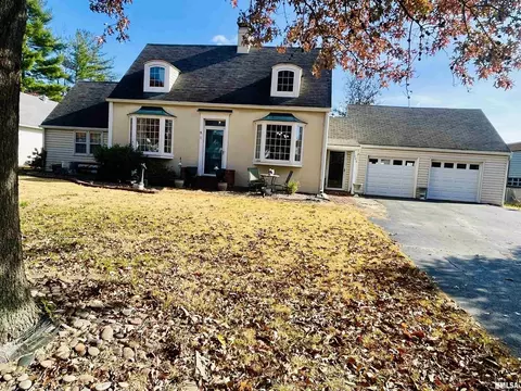 200 N Ohio St, Salem, IL 62881