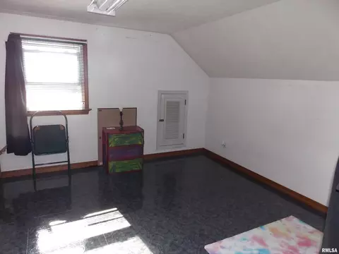 110 W Hardin St, Centralia, IL 62801 photo 12