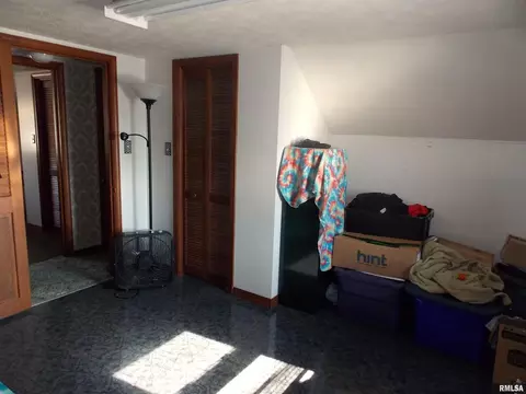 110 W Hardin St, Centralia, IL 62801 photo 13