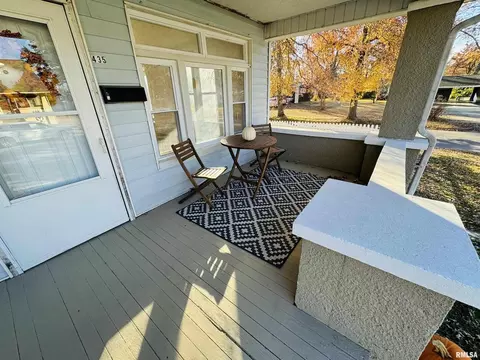 435 Leafland Ave, Centralia, IL 62801 photo 3