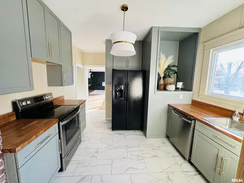 435 Leafland Ave, Centralia, IL 62801 photo 6