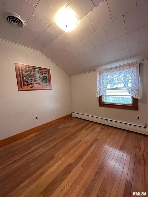 809 N Granite St, Marion, IL 62959 photo 9